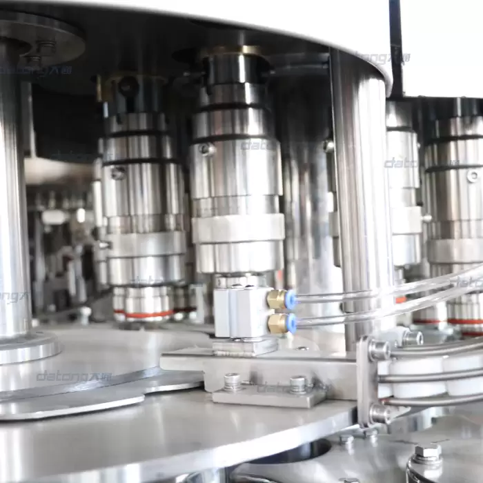 Automatic Plastic Bottle Carbonated Drinks Filling Machine — image 5