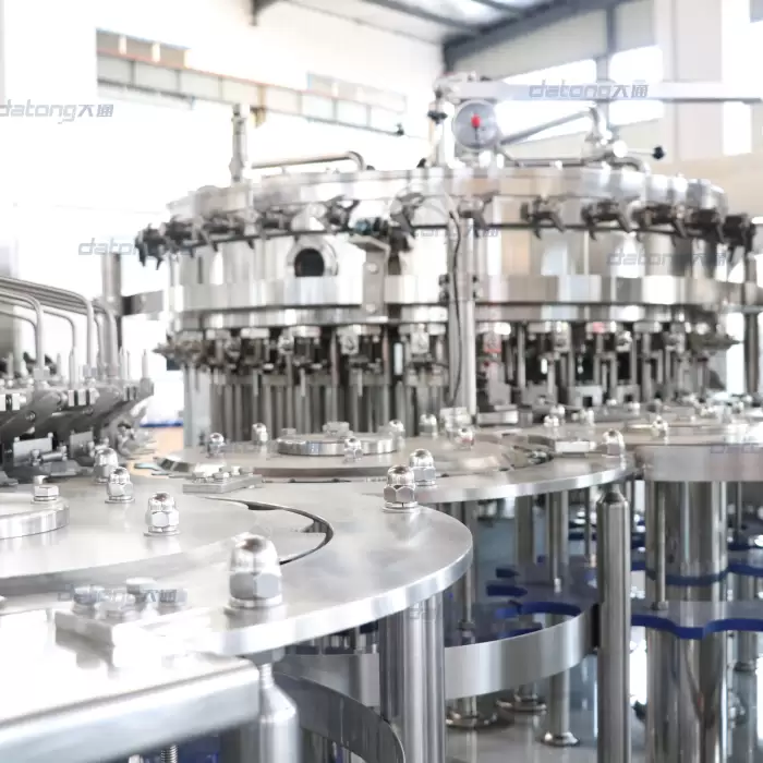 Automatic Plastic Bottle Carbonated Drinks Filling Machine — image 6
