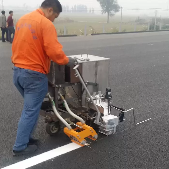 1:1 MMA Hand Push Flat Line Two Component Road Marking Machine — image 2