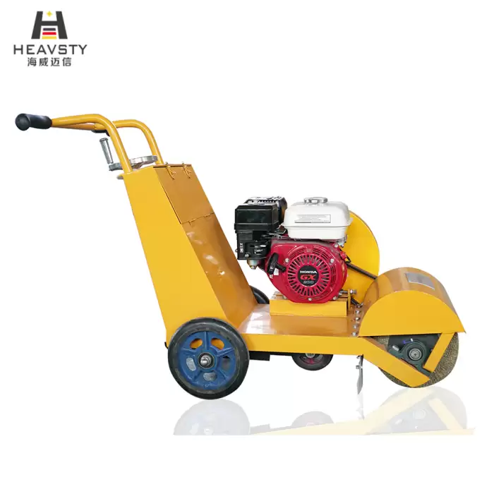 Engine-Powered City Road Cleaning Vehicle — image 3