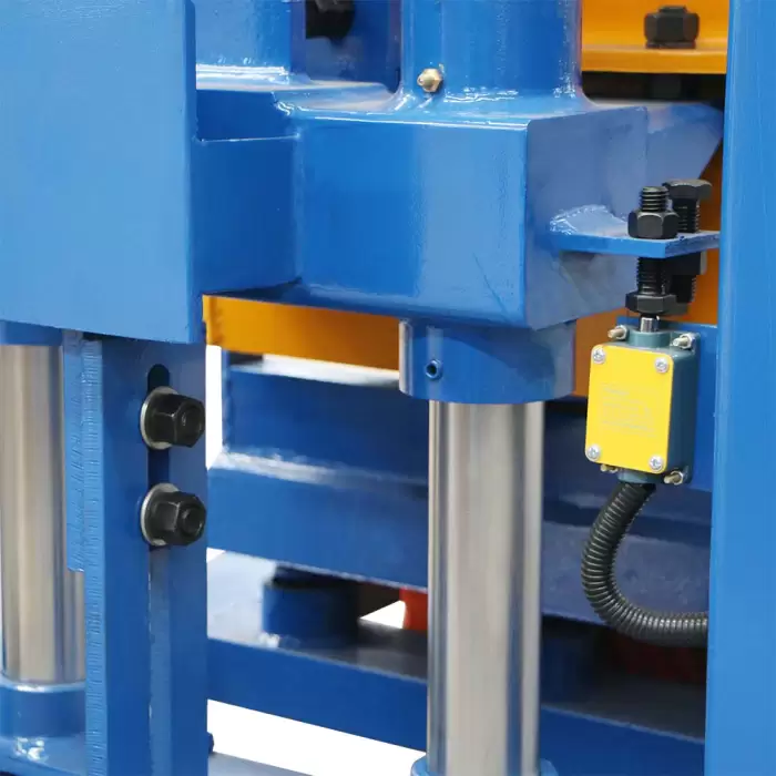 Qt40-2 Manual Solid Block Machine — image 3