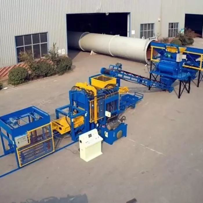 QT6-15 Automatic Concrete Bricks Making Machine — image 2