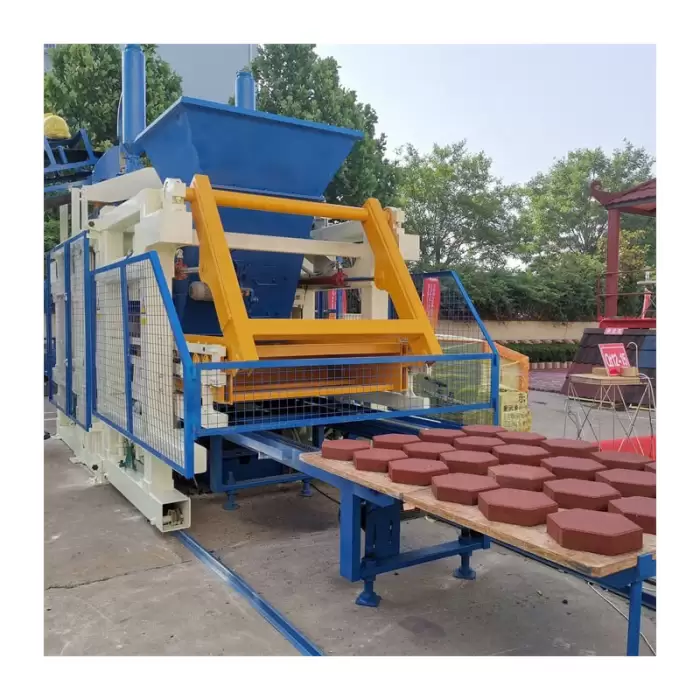 Fully Automatic Cement Block Making Machine QT10-15 — image 3