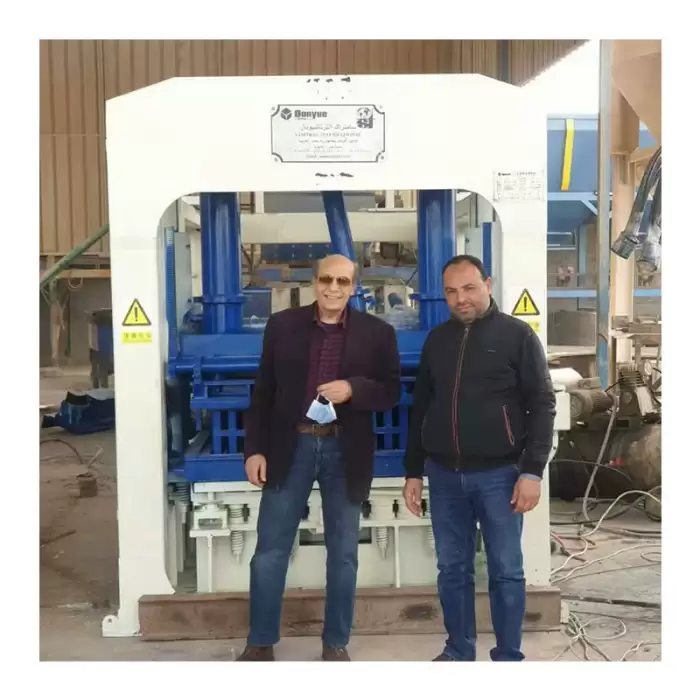 Fully Automatic Cement Block Making Machine QT10-15 — image 4