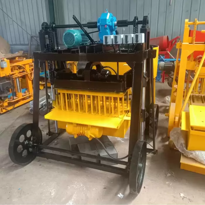 Electric Large Wheel Mobile Concrete Brick Making Machine — image 4