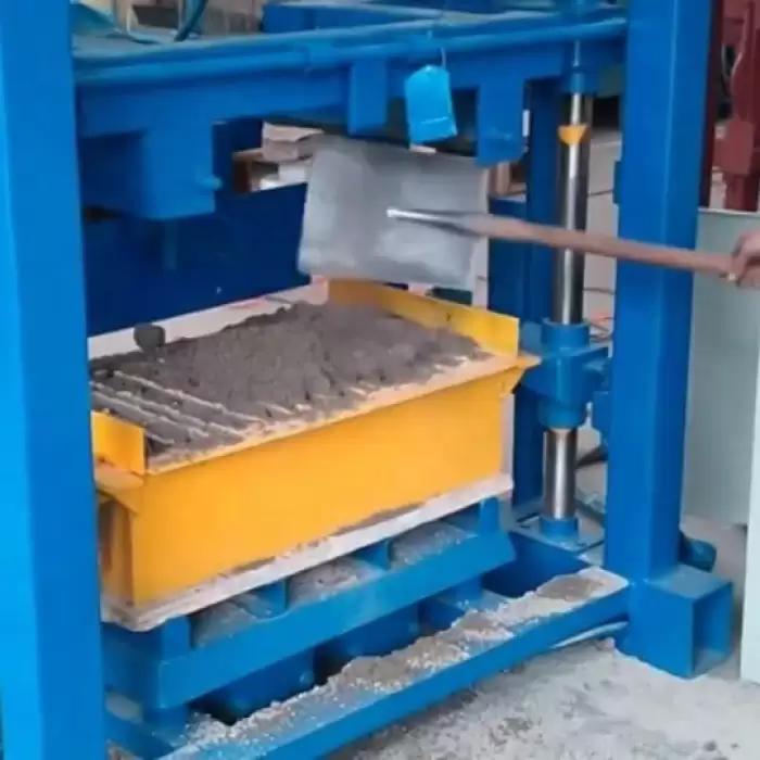 Weida QT4-36 Semi-automatic Interlock Block Making Machine — image 3