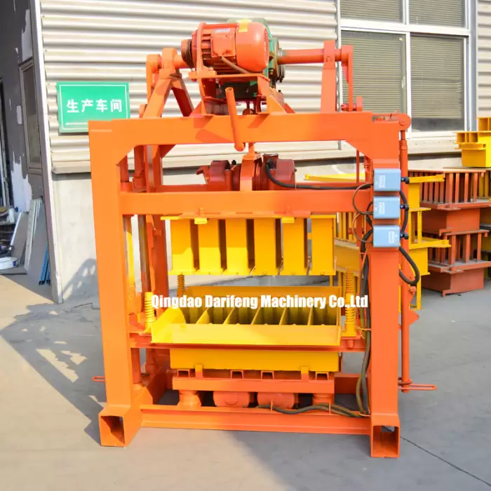 QT4-40 Small Block Making Machine — image 3