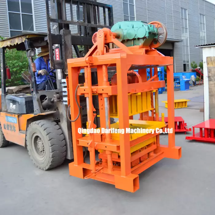 QT4-40 Small Block Making Machine — image 4
