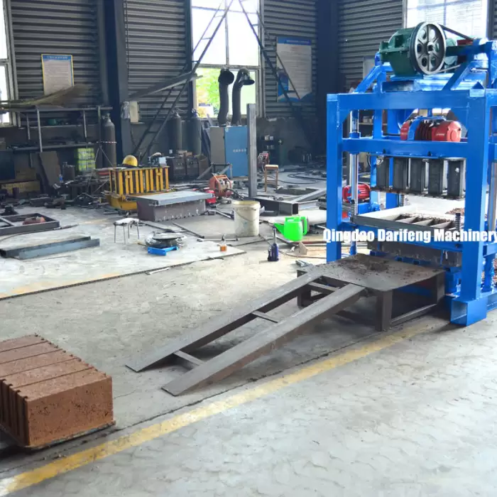 QT4-40 Small Block Making Machine — image 6