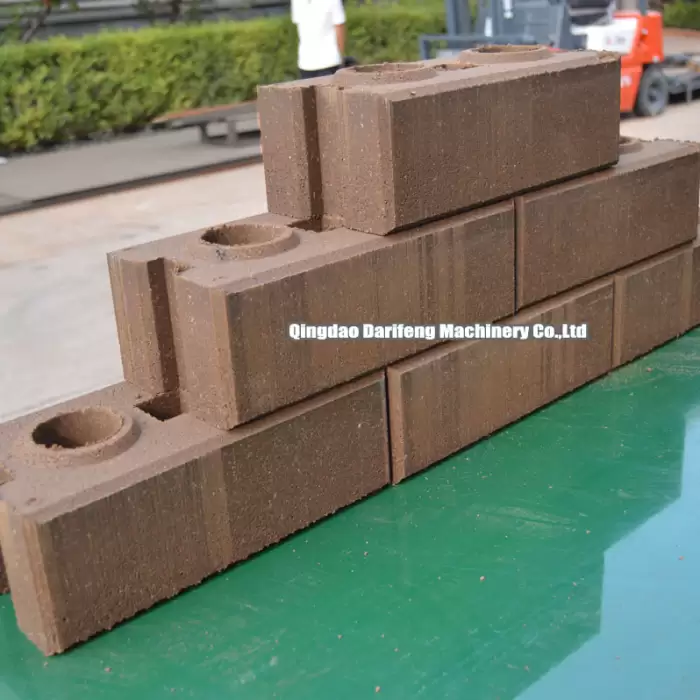 DF4-10 Interlocking Stabilized Earth Block Machine — image 5