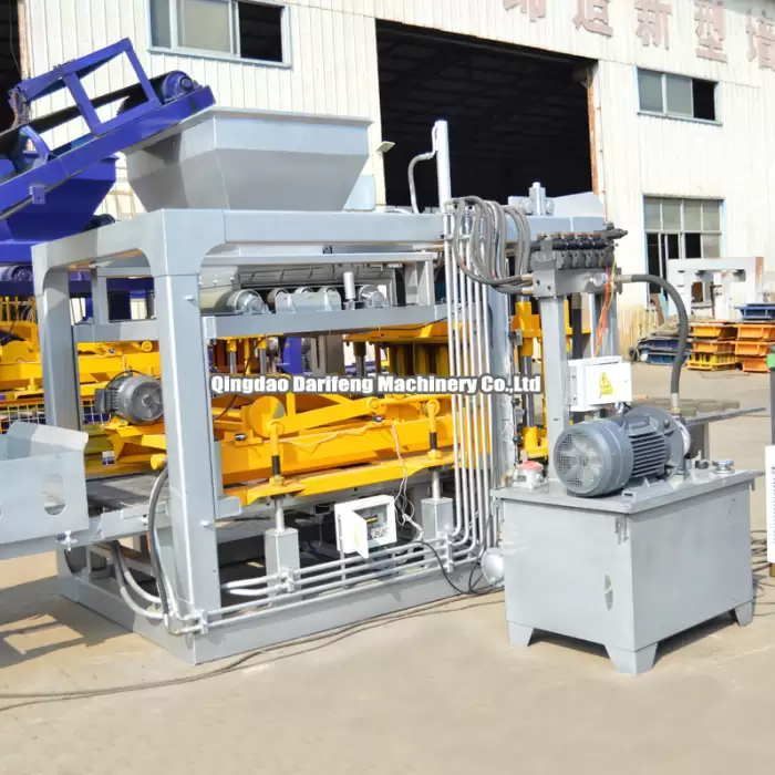 QT5-15 Hollow Block Making Machine — image 3