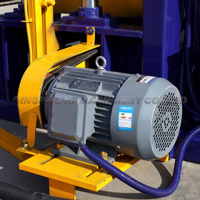 Qt4-25 Hydraulic Small Brick Making Machine — image 3