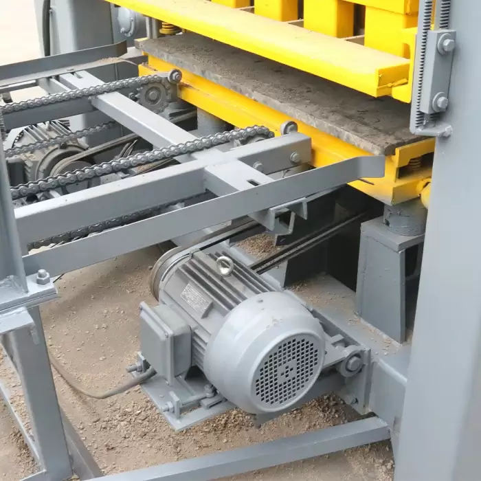 QT7-15 New Design Hydraulic Hollow Block Machine — image 3