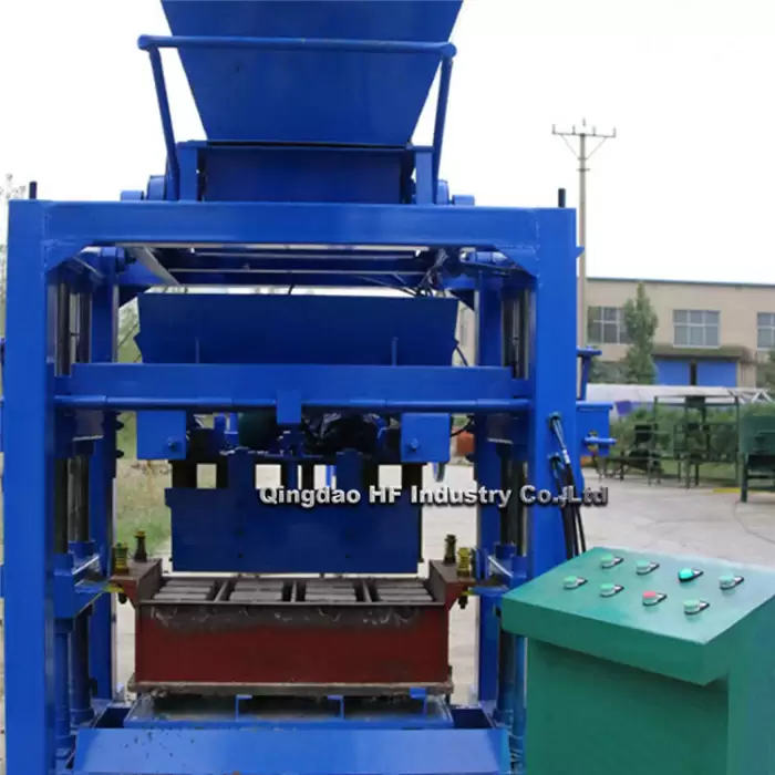 QT4-35 Block Making Machine — image 2