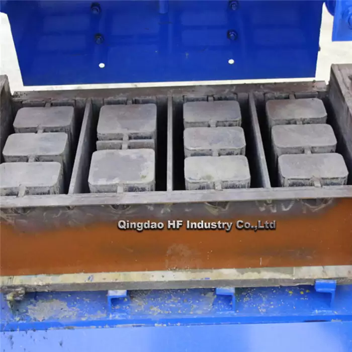 QT4-35 Block Making Machine — image 3