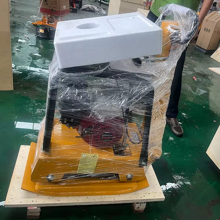 Mobile Tamping Rammer Aluminium Body Single Cylinder 4 Stroke Engine — image 2