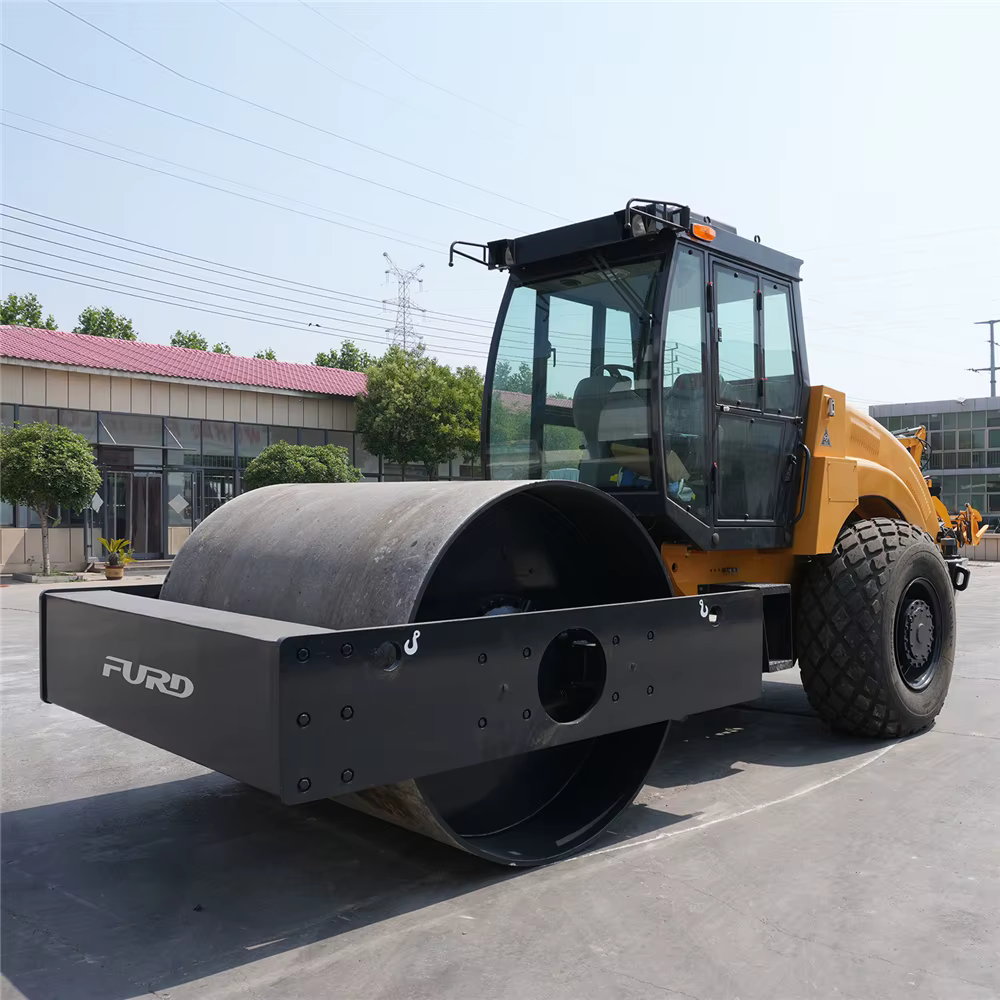 14 Ton Soil Compactor — image 4