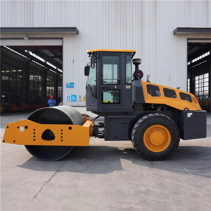 Heavy Duty Single Steel Wheel Vibratory Roller 10 Ton Smooth Drum Soil Compactor — image 2
