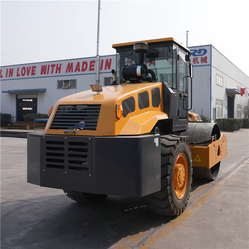 Heavy Duty Single Steel Wheel Vibratory Roller 10 Ton Smooth Drum Soil Compactor — image 3