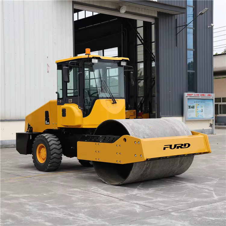 8 Ton Riding On Vibratory Roller Smooth Drum Soil Compactor — image 6