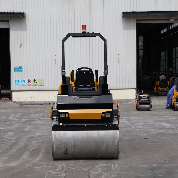 55-Inch Drum Width Vibratory Asphalt Roller — image 4