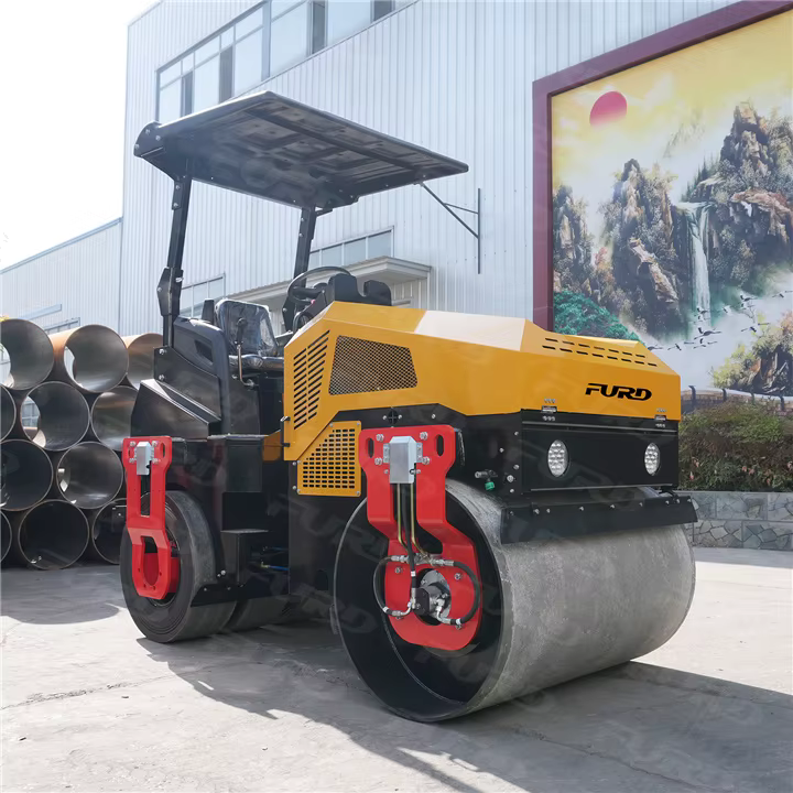 4 Ton Road Construction Machine with Front Vibrating Smooth Drum and Rear Pneumatic Tires — image 2