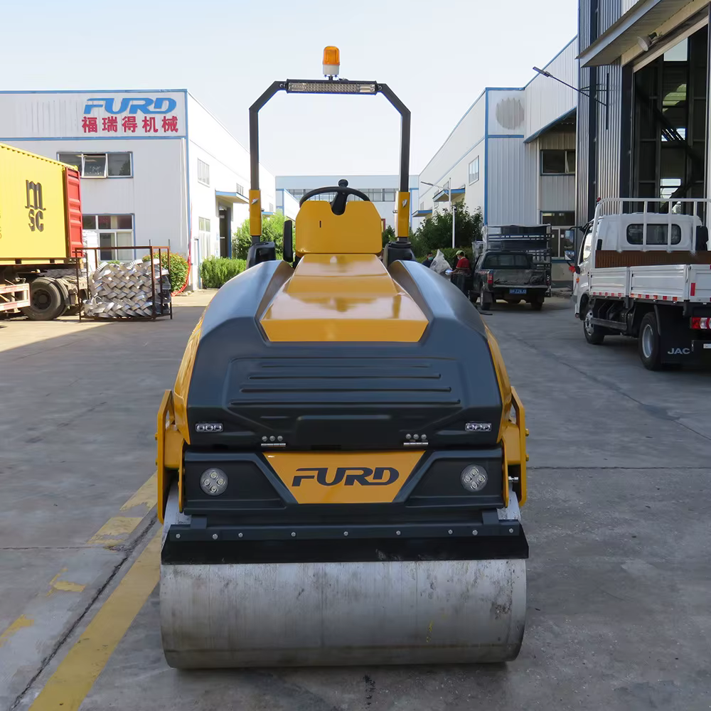 Dual-Vibration 3 Ton Asphalt Compactor Road Roller — image 5