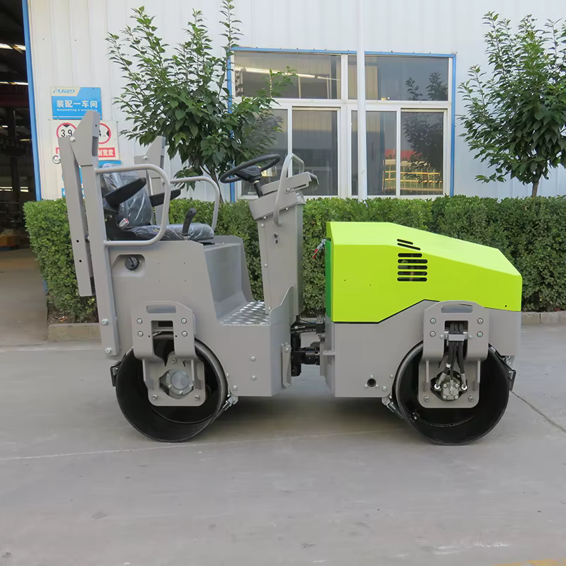 Strong Compaction 1.5 Ton Asphalt Vibratory Road Roller — image 2