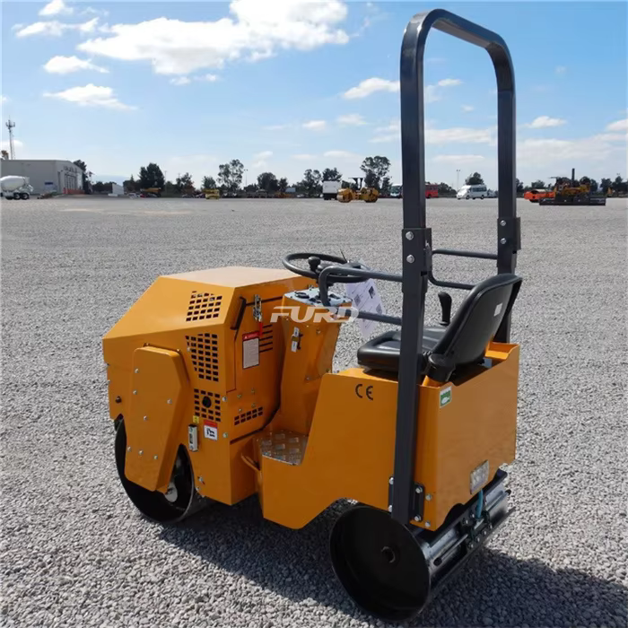 800 Kgs Double Drum Vibratory Soil Roller — image 5