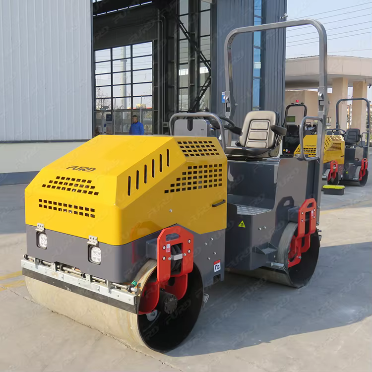 47.2-inch Drum Width Vibratory Asphalt Roller — image 4