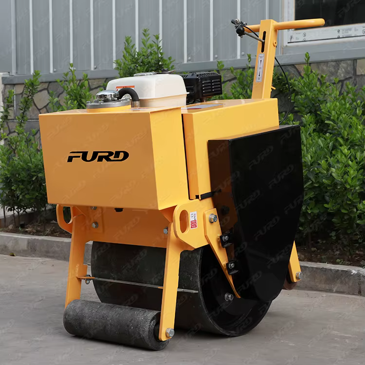 Mini Steel Drum Vibratory Compaction 200kg Road Roller — image 4