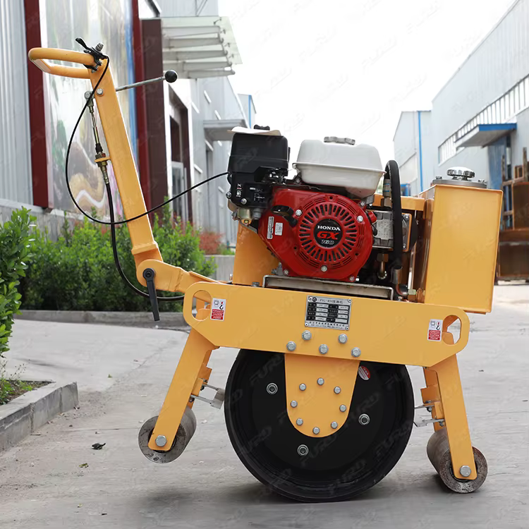 Mini Steel Drum Vibratory Compaction 200kg Road Roller — image 5