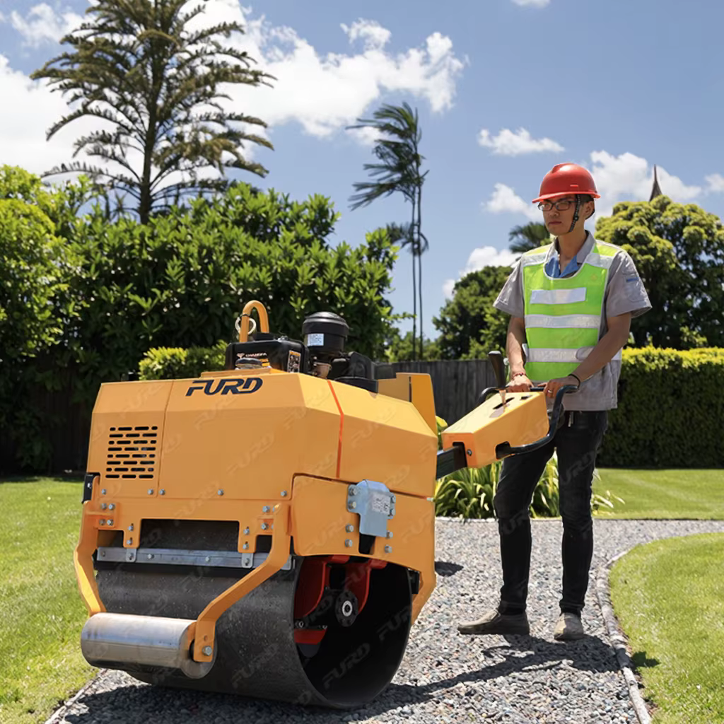 Pedestrian Driveways and Pathways Compacting Small Vibratory Roller — image 2