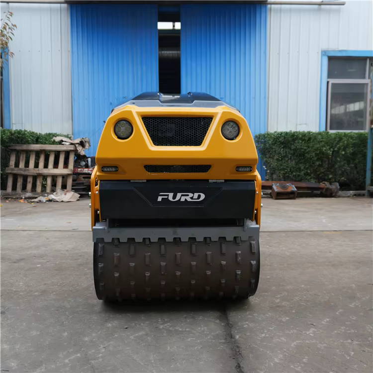 RC Vibratory Road Roller Compactor Wireless Trench Roller — image 3