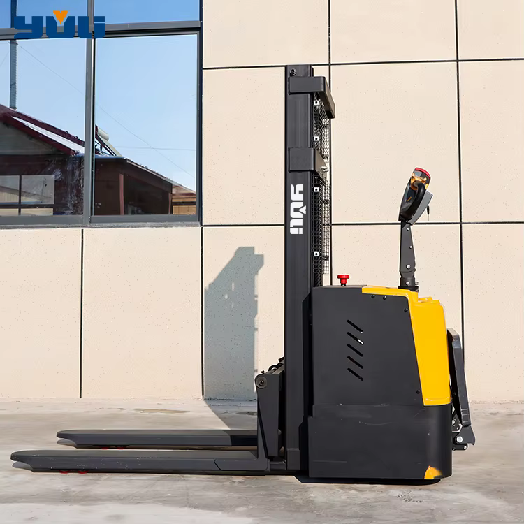 Warehouse Off Road Stacker Pallet Truck 1.5T — image 2