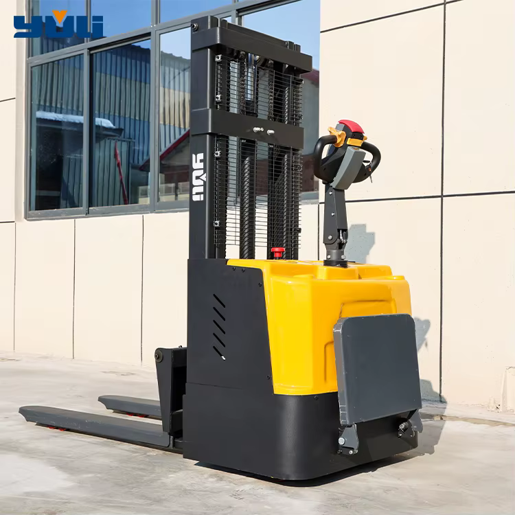 Warehouse Off Road Stacker Pallet Truck 1.5T — image 3