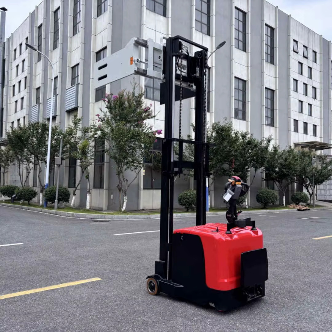 Electric Stacker with Paper Roll Clamp Attachment 6m 1-5 Ton — image 2