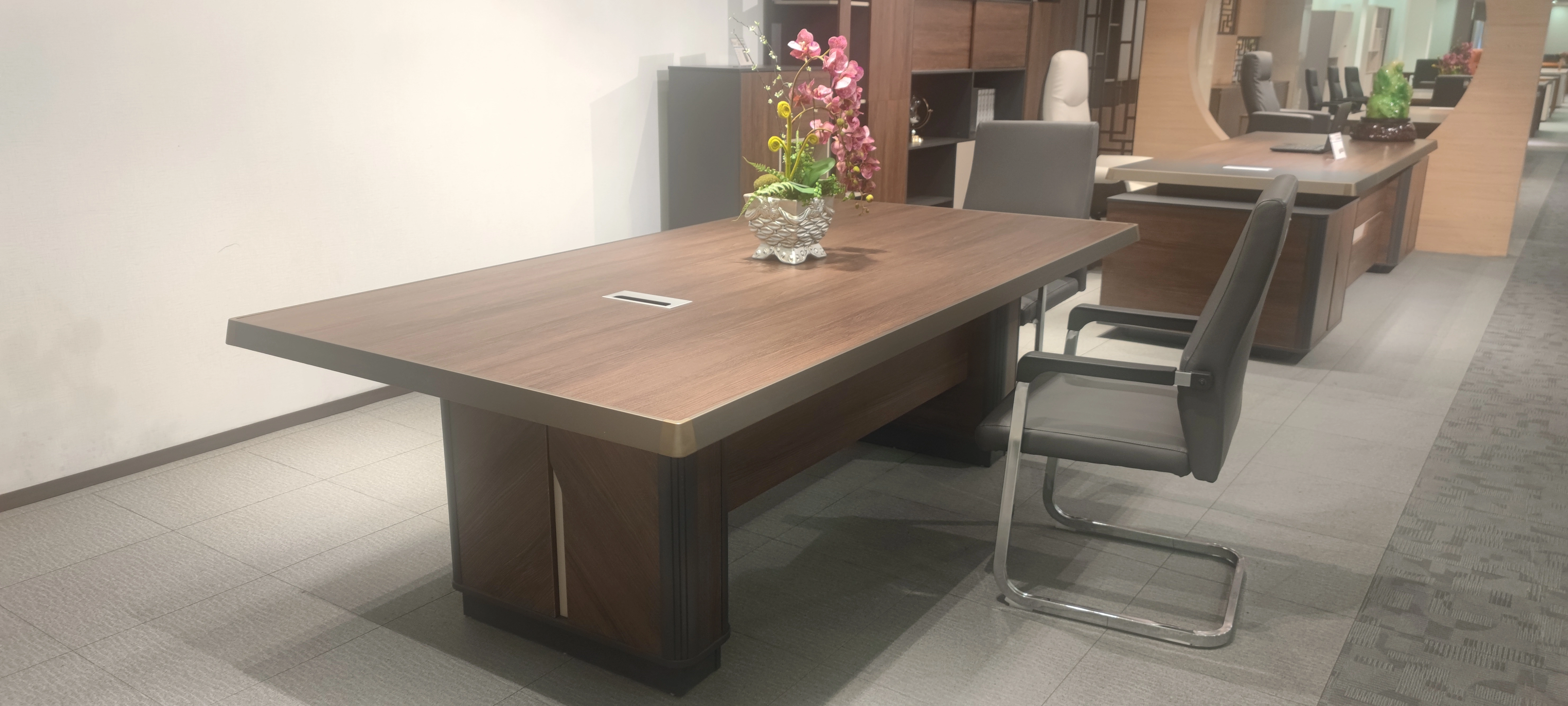 Luxury Extendable Wooden Conference Table — image 2