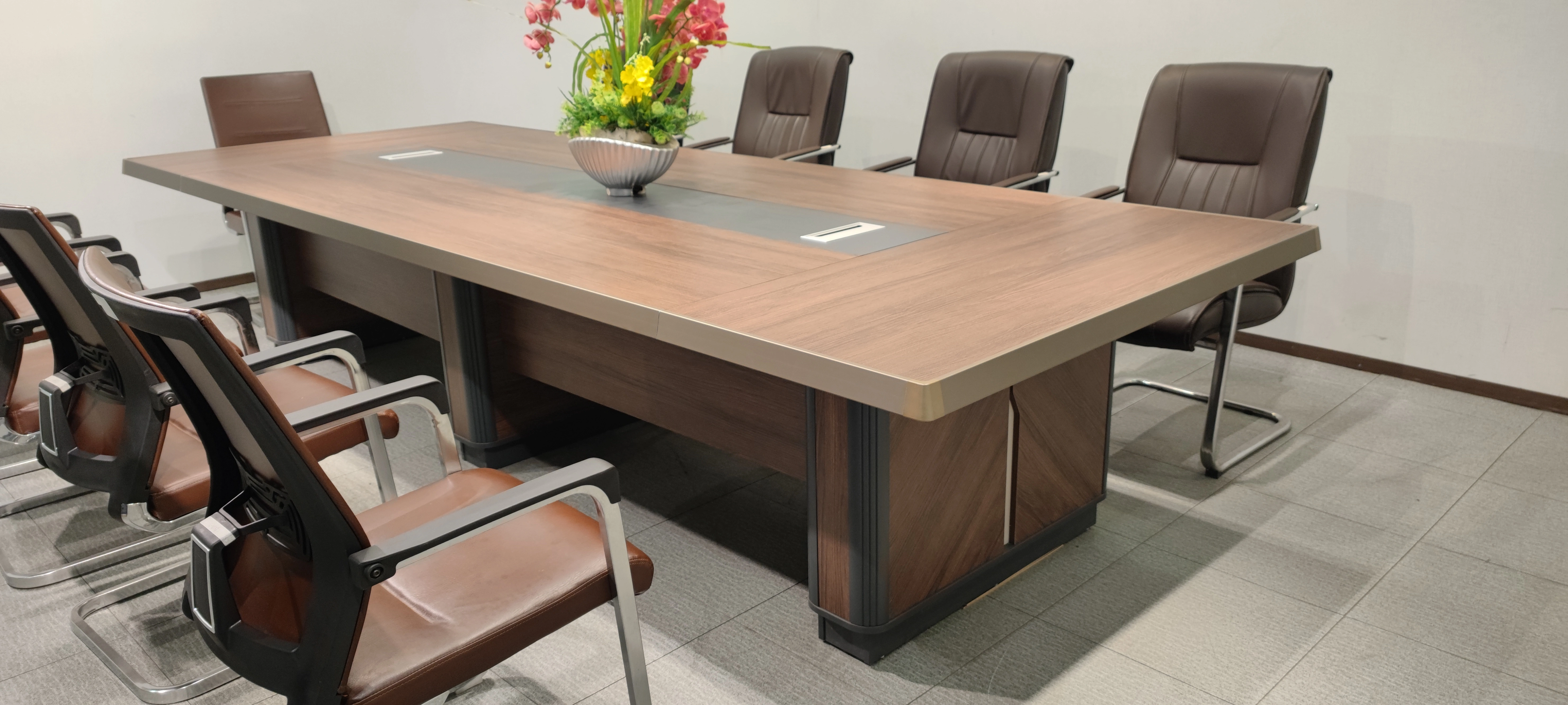 Luxury Extendable Wooden Conference Table — image 4