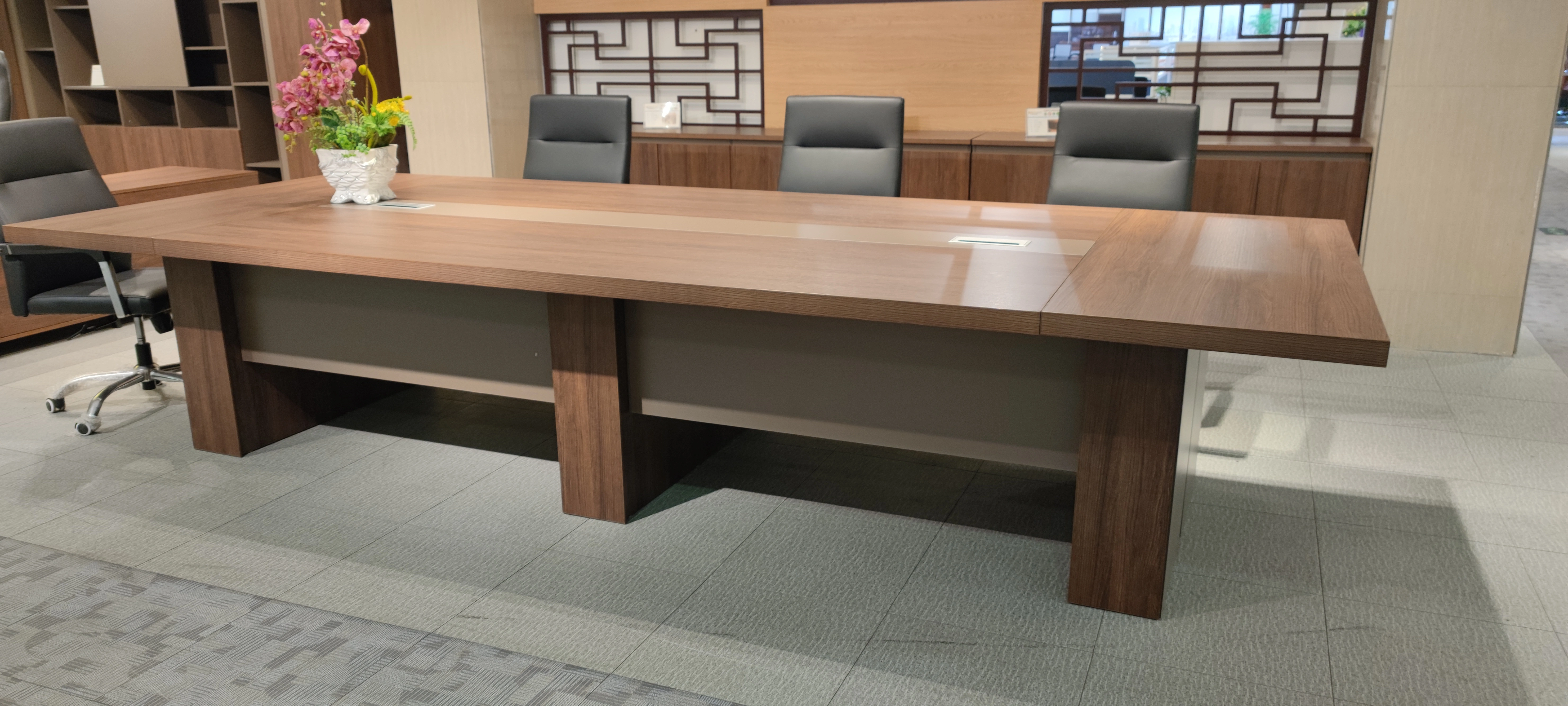 Luxury Extendable Wooden Conference Table — image 5