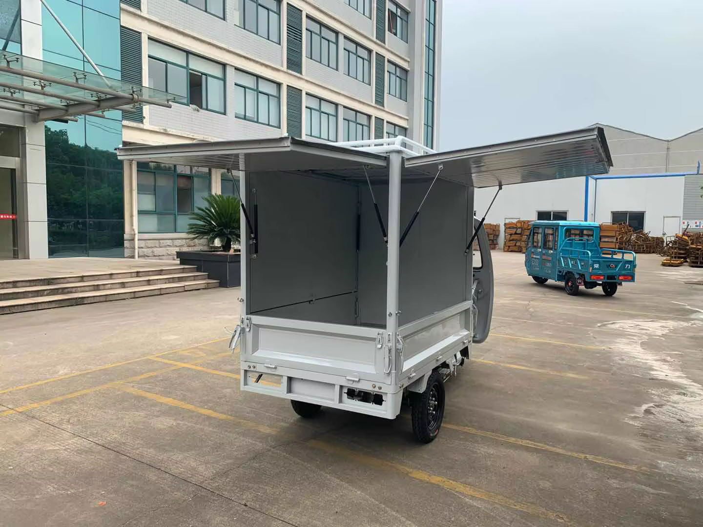 Changli Hot Sale Electric Tricycle Cargo Truck — image 7