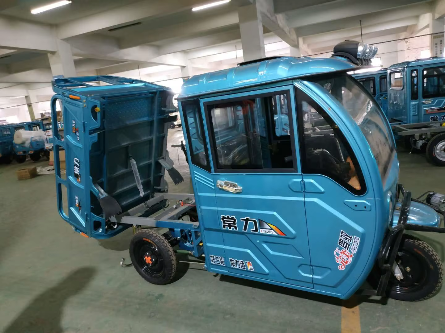 Changli Newly-coming 3 Wheel Electric Cargo Tricycle — image 2