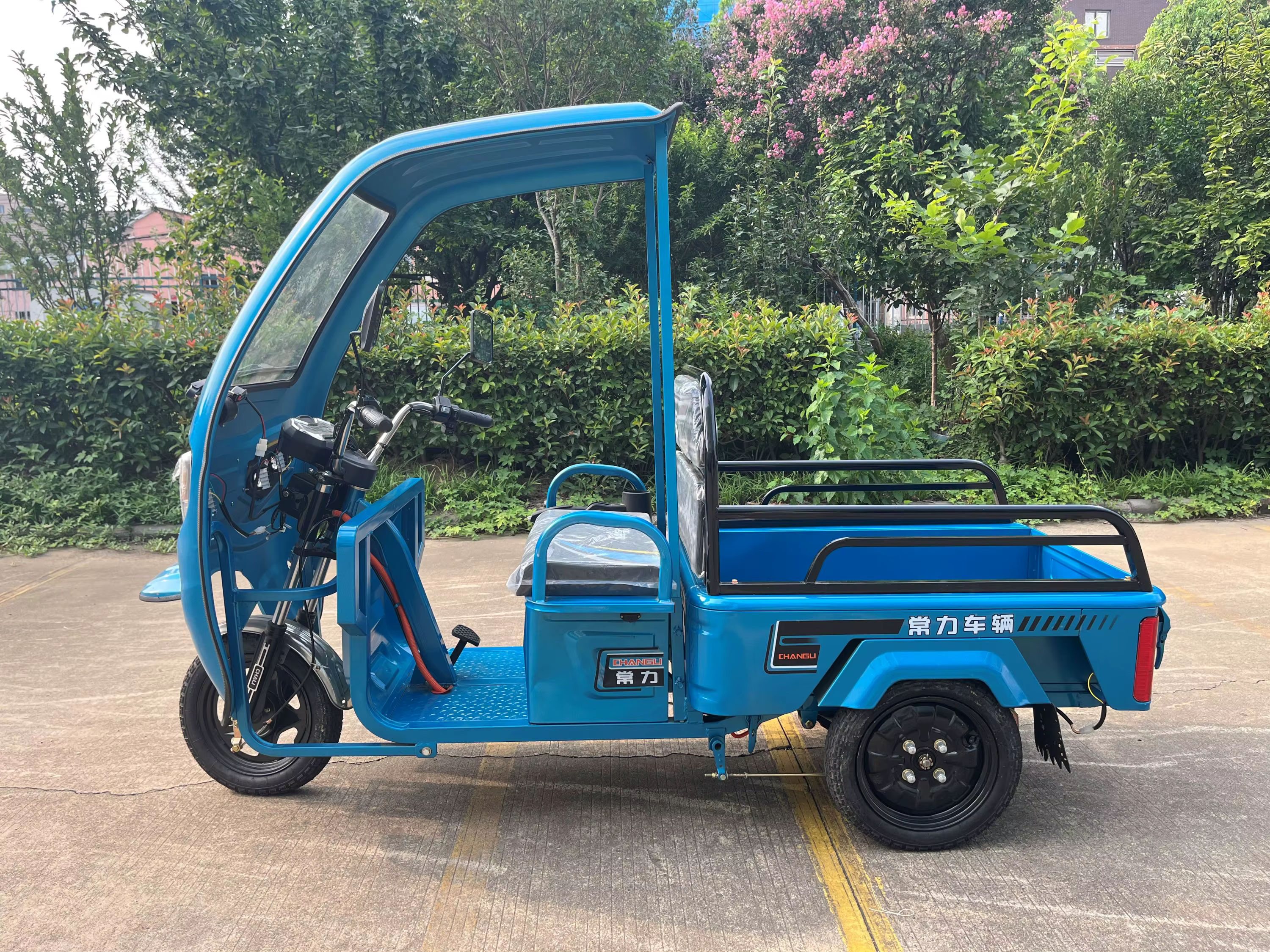 Changli Electric Cargo Tricycle with Open Cabin 60V — image 4