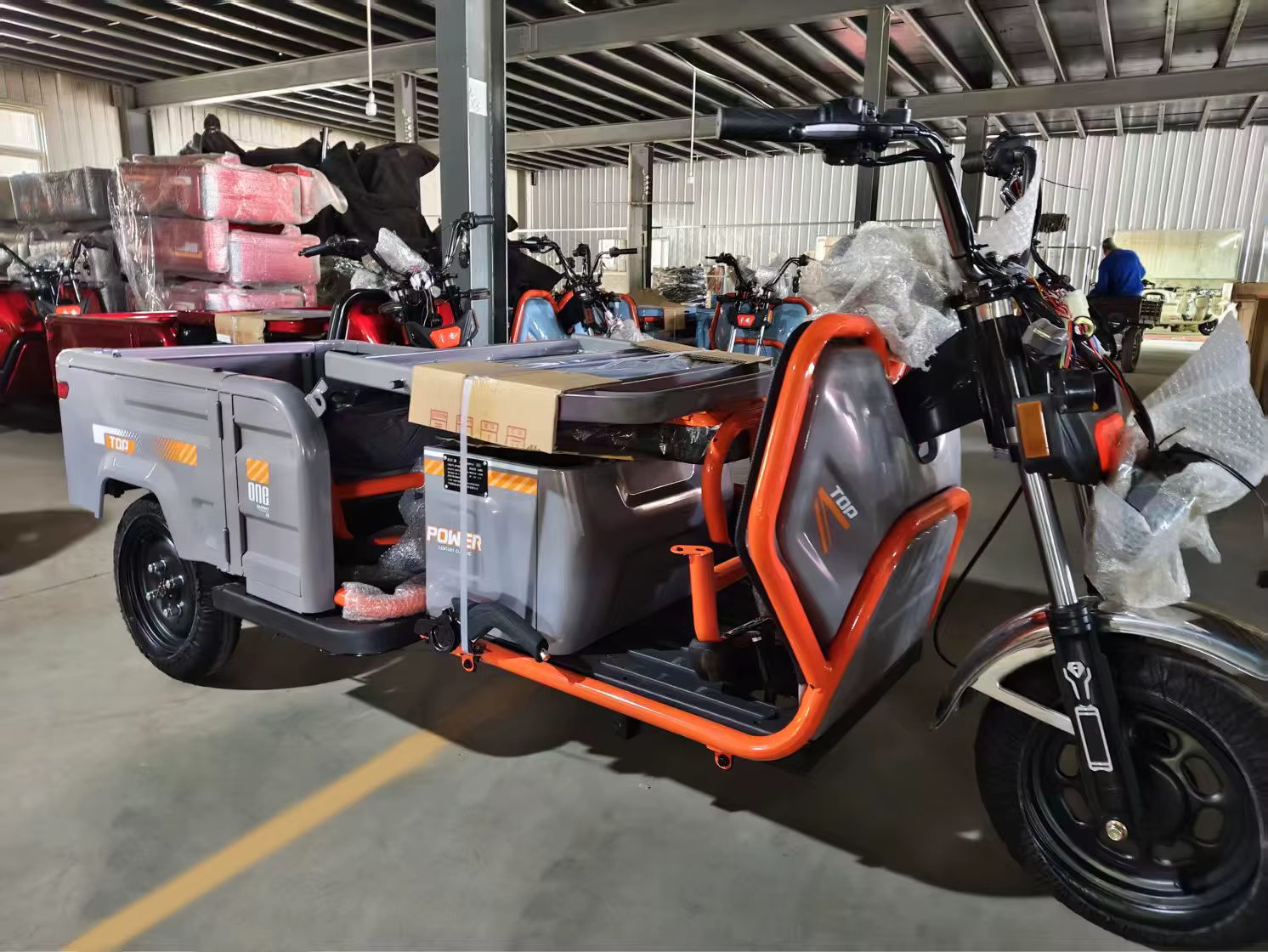 Double Row Chair Electric Tricycle — image 5