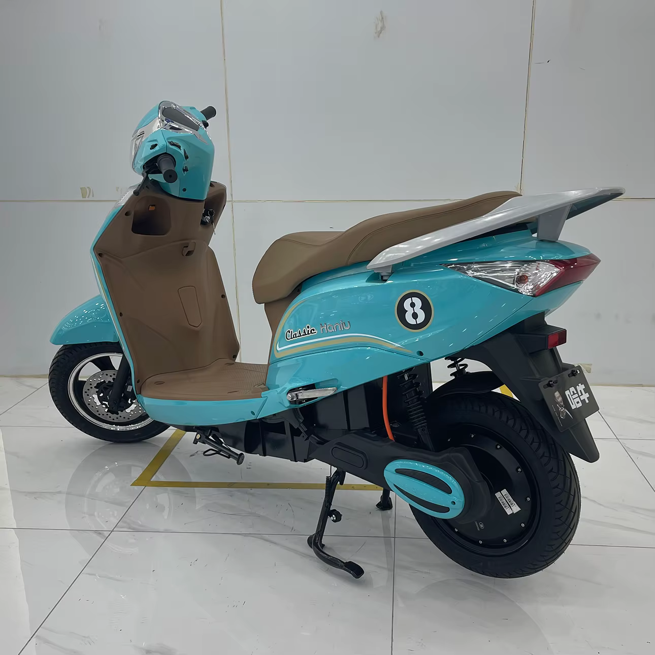 2025 Manufacturer's Electric Motorcycle Scooter — image 4