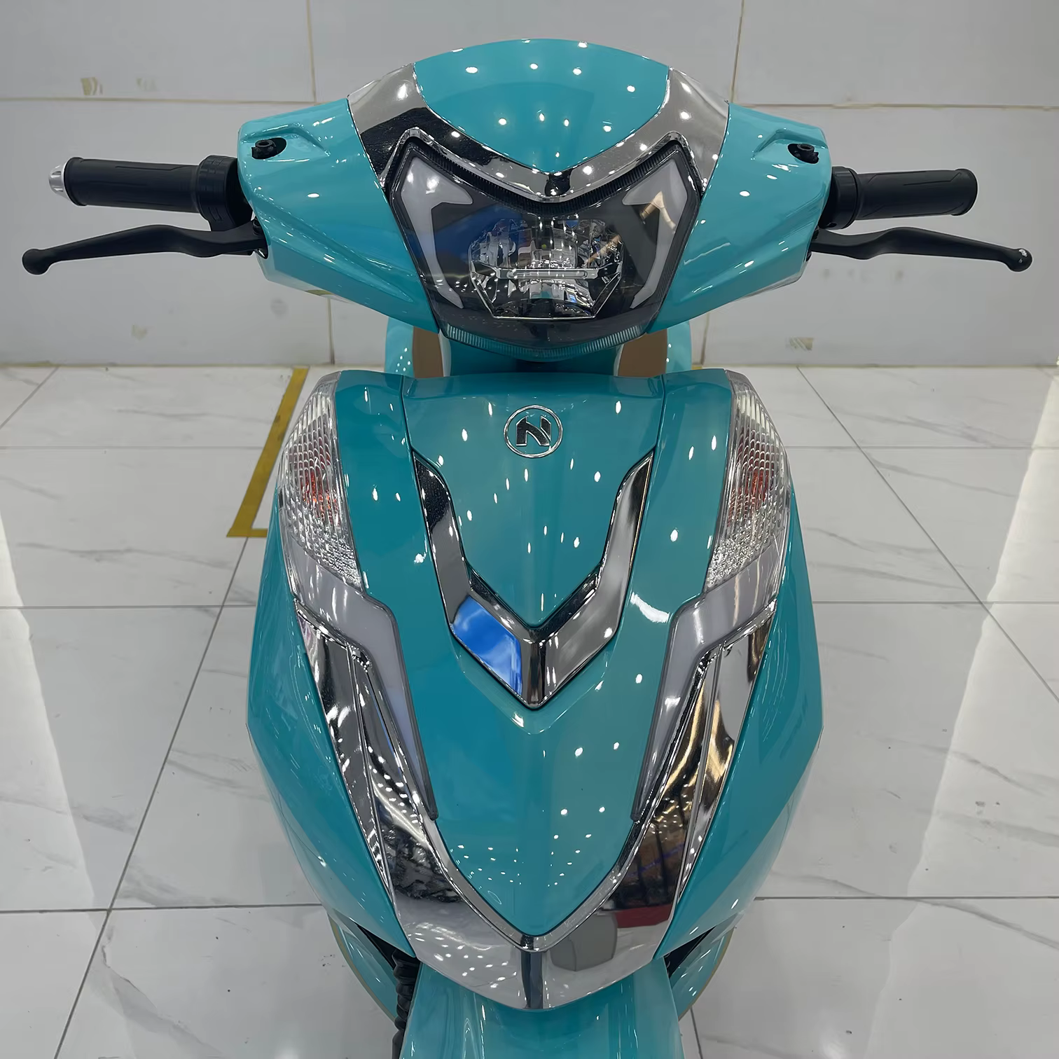 2025 Manufacturer's Electric Motorcycle Scooter — image 5