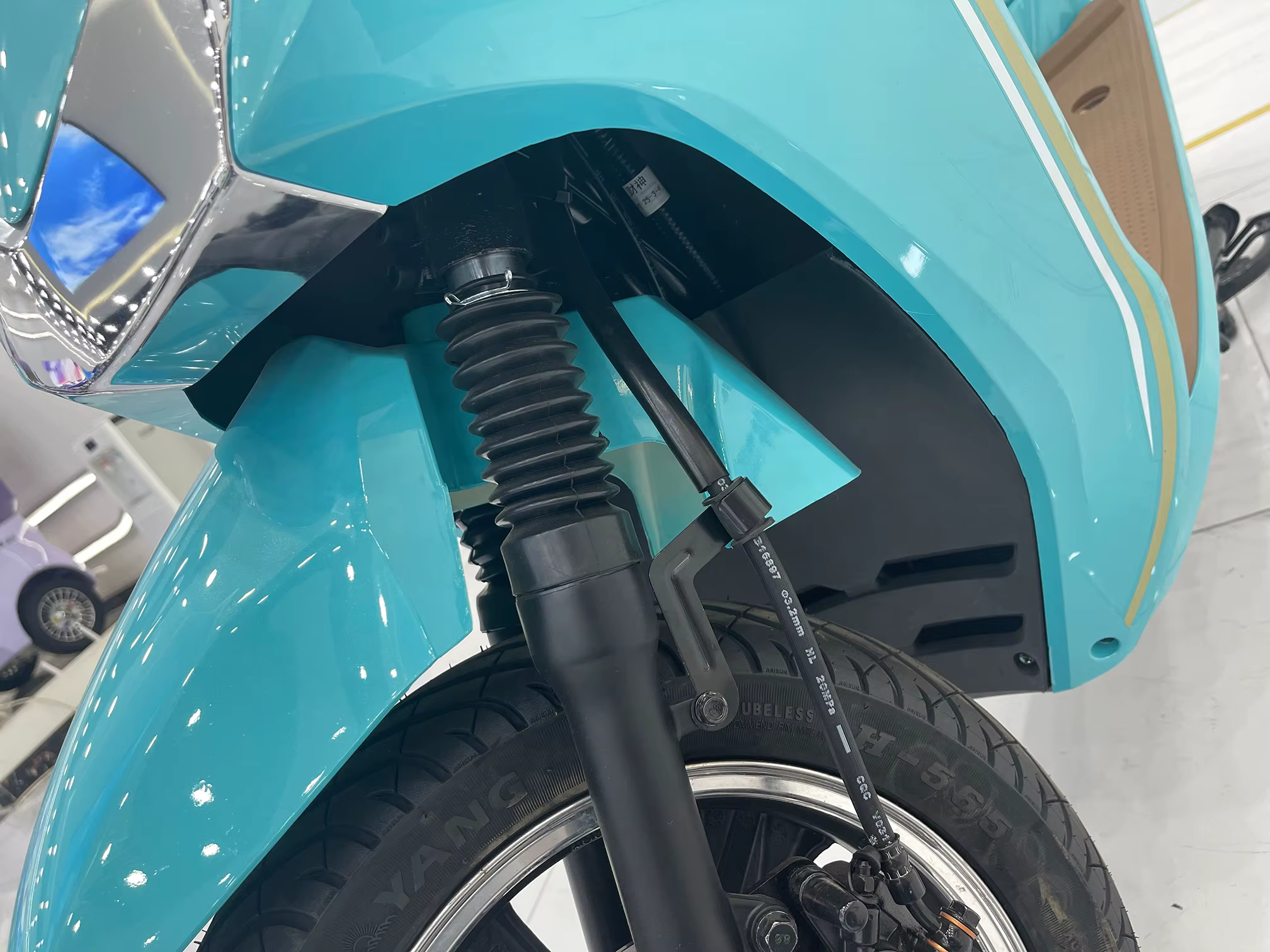 2025 Manufacturer's Electric Motorcycle Scooter — image 6