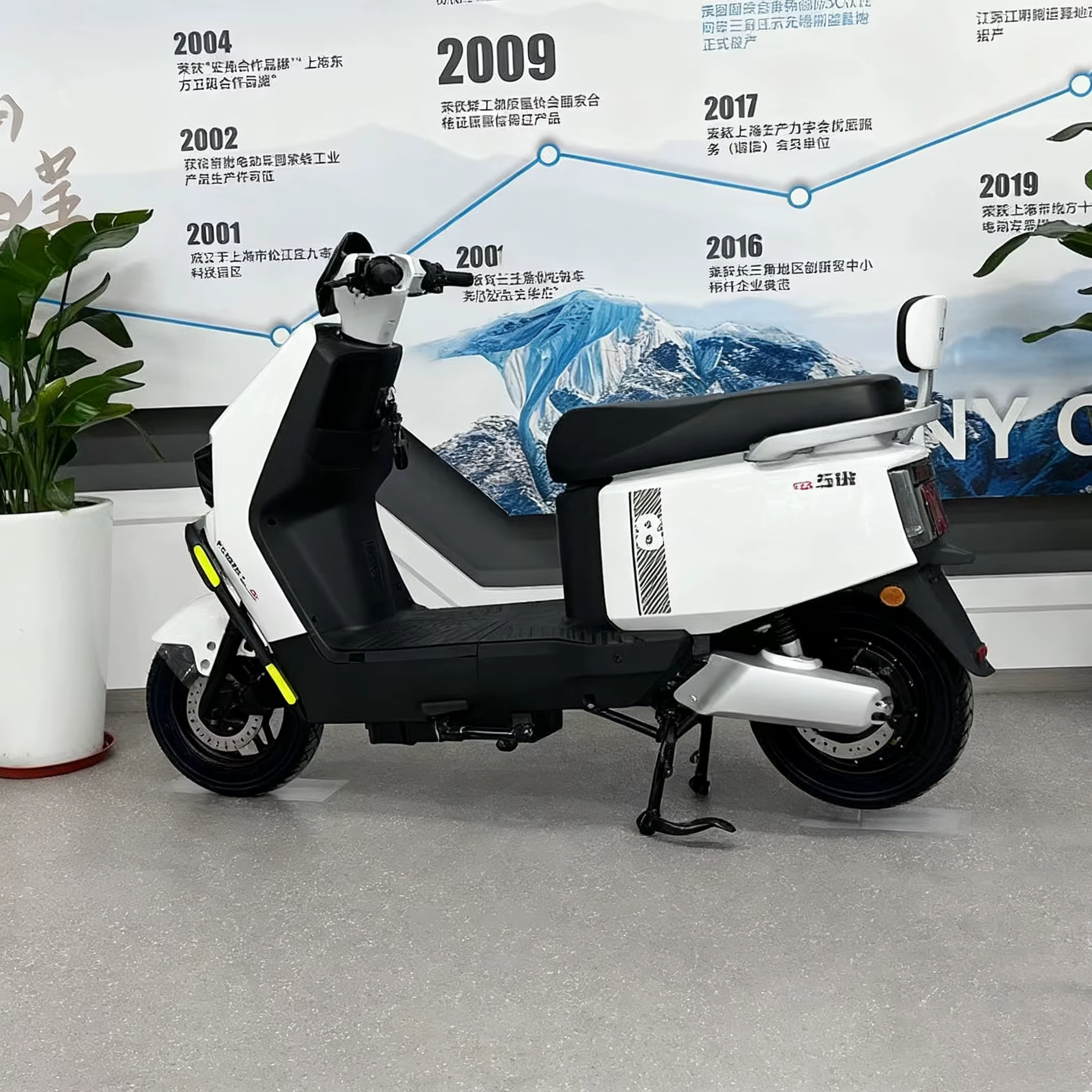 2025 Tu Teng Electric Motorcycle Scooter Adult 48-72V 800W 20AH Lead Acid Battery — image 3
