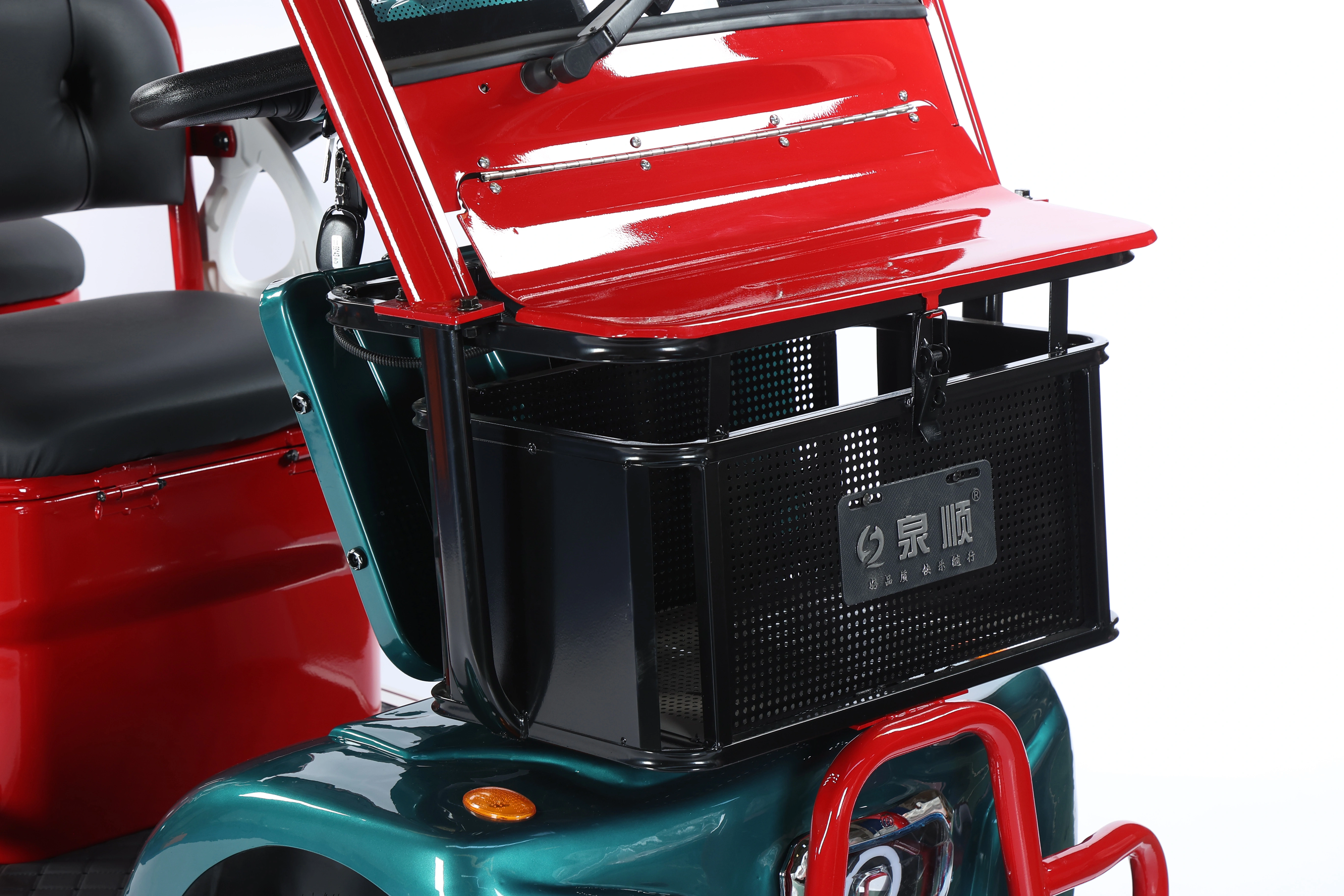 High-Performance Four-Wheel Electric Golf Cart with Remote Control — image 2