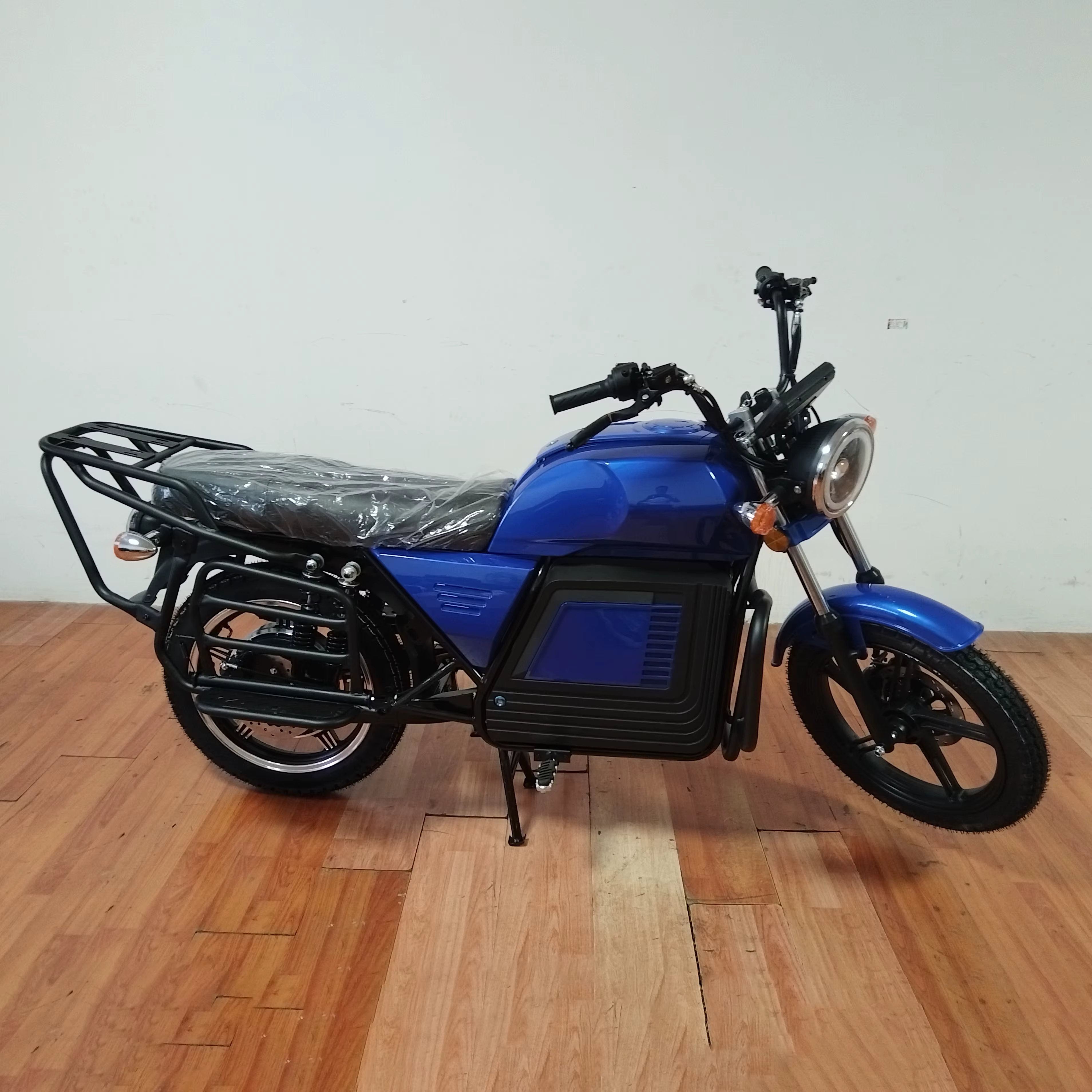 DU300 High Speed Electric Motorcycle — image 3